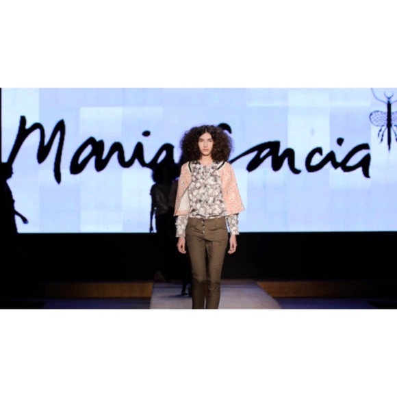 Maria Garcia ~ Brazilian Fashion Designer Collection ~ Unique Unusual Runway - Picture 1 of 6